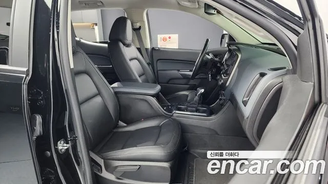 Chevrolet (GM Daewoo) Real New Colorado 2022 Черный из Кореи, фото 2