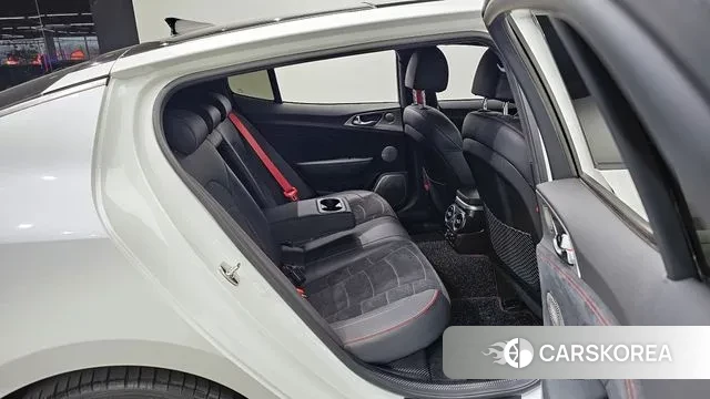 Kia Stinger Meister 2022 Белый из Кореи, фото 2