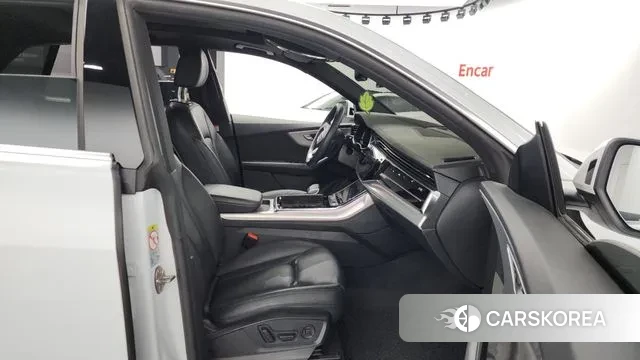 Audi Q8 (4M) id 3084478 из Кореи 2