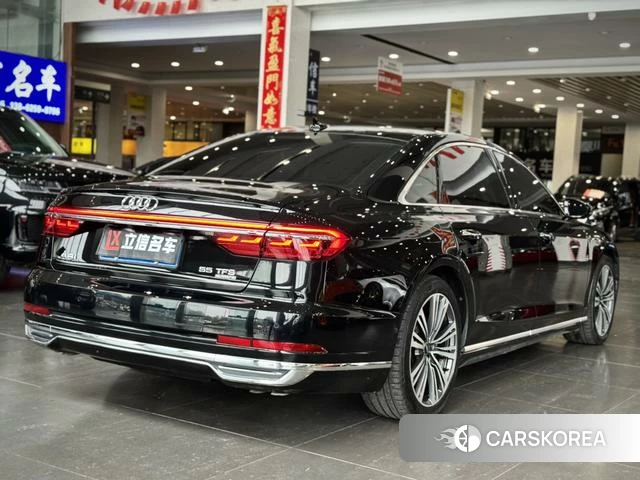 Audi A8 2021 Черный из Китая, фото 2