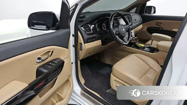 Kia The New Carnival 2019 Белый из Кореи, фото 2