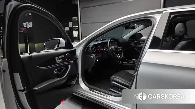 Mercedes-Benz E-Class W213 2019 Серебряный из Кореи, фото 2