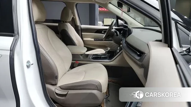 Kia Carnival 4th generation 2022 Белый из Кореи, фото 2