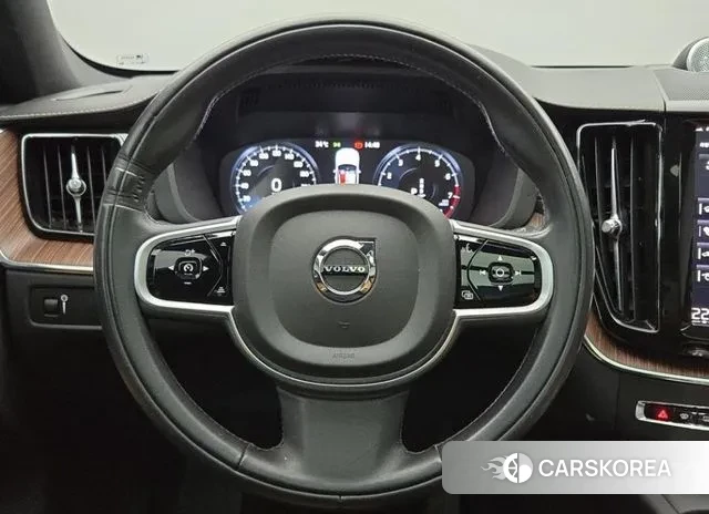 Volvo XC60 second Generation id 2901570 из Кореи 2