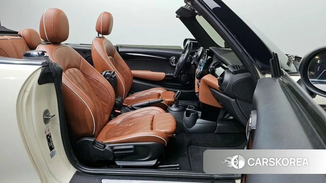 Mini Cooper S Convertible 2022 Жемчужный цвет из Кореи, фото 2