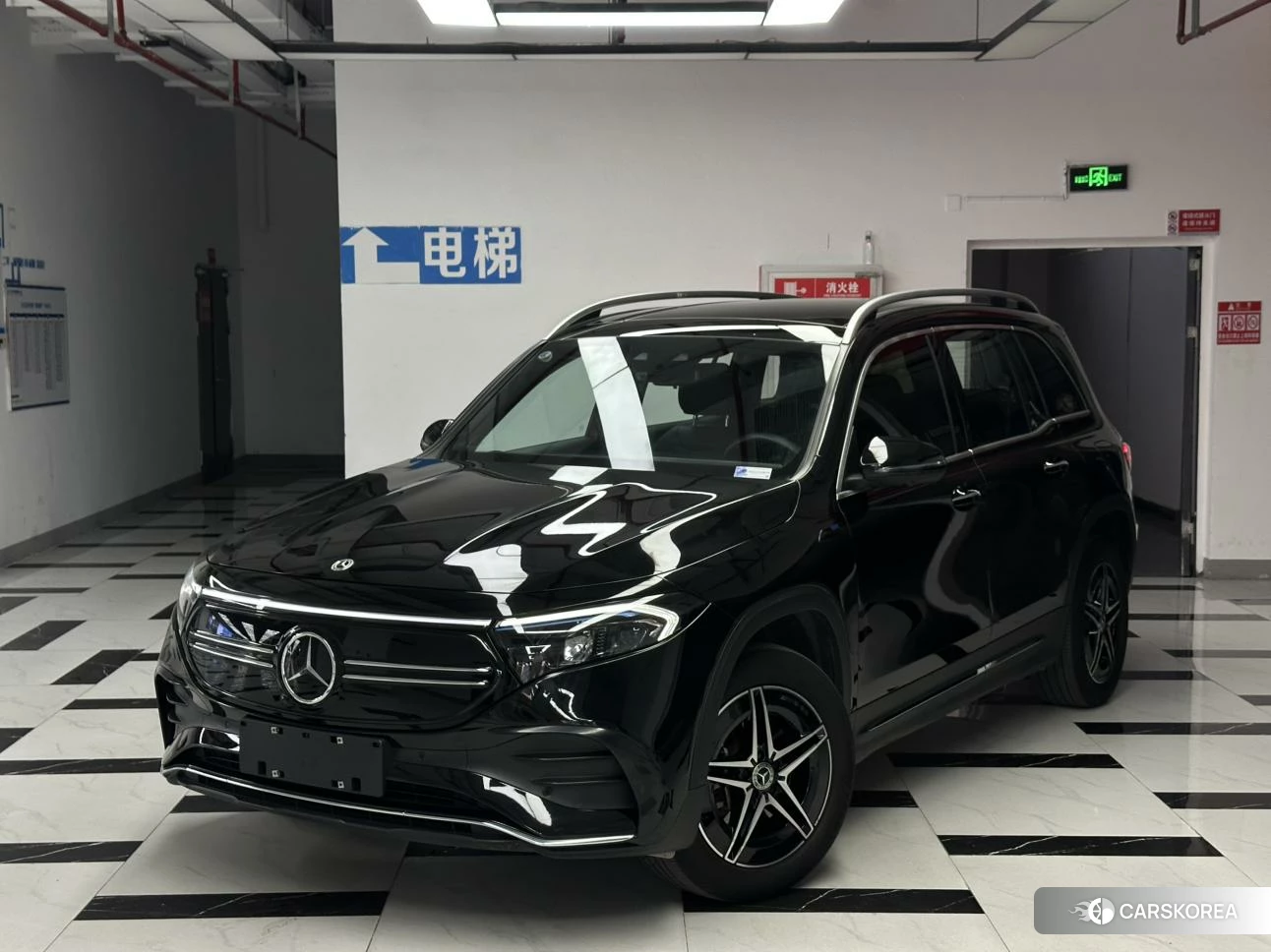 Mercedes-Benz EQB 2021 Черный из Китая, фото 2