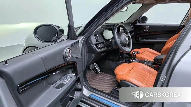 Mini Cooper Countryman 2024 Серебристо-серый из Кореи, фото 2