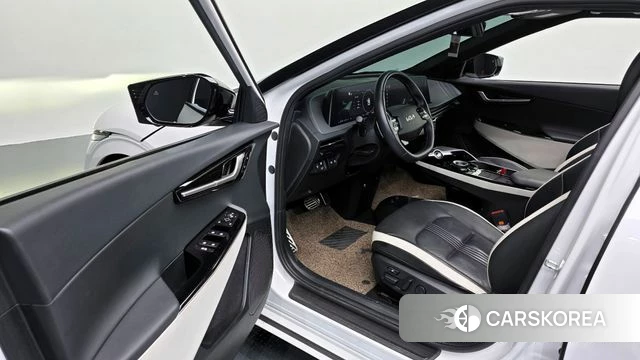 Kia EV6 2022 Белый из Кореи, фото 2