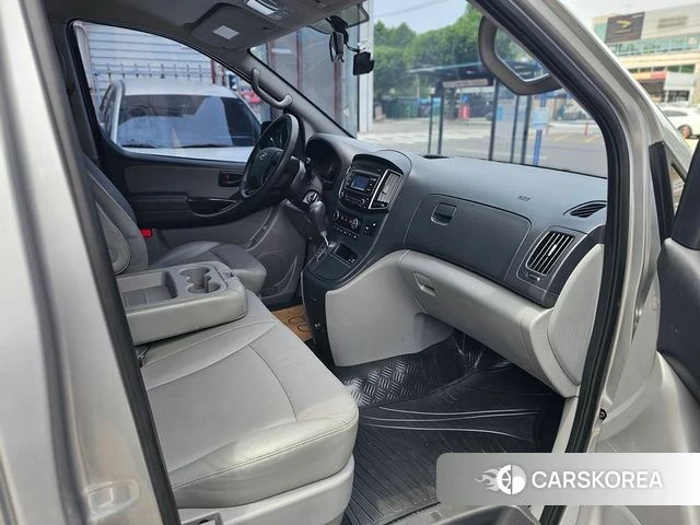 Hyundai The New Grand Starex 2018 Серебряный из Кореи, фото 2