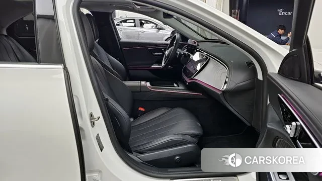 Mercedes-Benz E-Class W214 2024 Белый из Кореи, фото 2