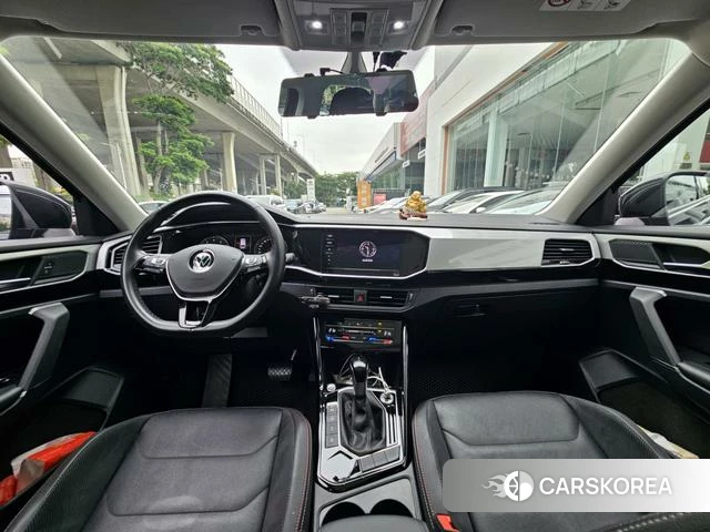 Volkswagen Tanyue 2021 Темно-серый из Китая, фото 2