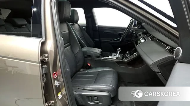 Land Rover Range Rover Evoque 2nd Generation 2020 Песочный из Кореи, фото 2