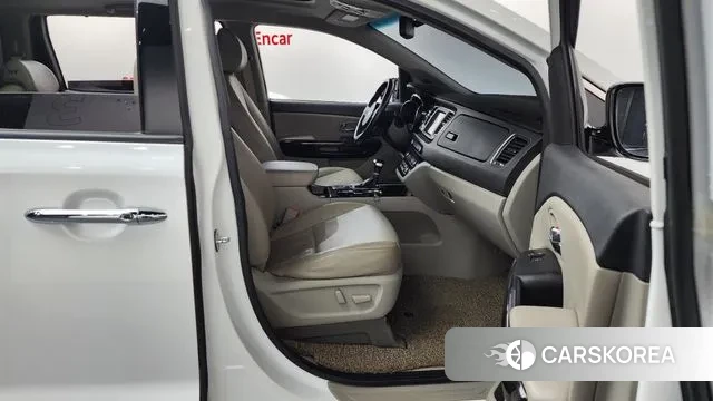 Kia The New Carnival 2019 Белый из Кореи, фото 2