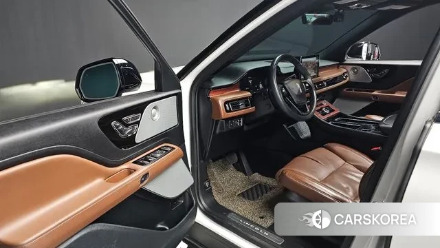 Lincoln Aviator 2nd generation 2021 Белый из Кореи, фото 2