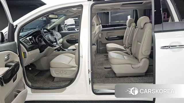 Kia The New Carnival 2018 Белый из Кореи, фото 2