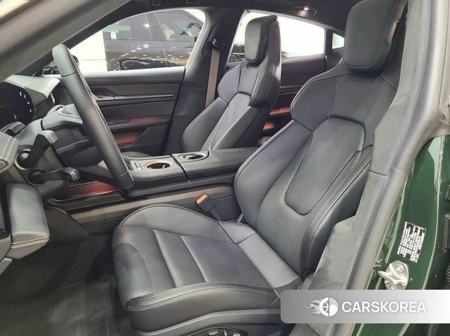 Porsche Taycan 2024 Темно-зеленый из Кореи, фото 2