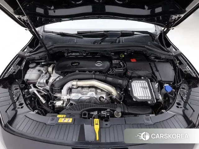 Mercedes-Benz GLA - Class H247 2025 Черный из Кореи, фото 2