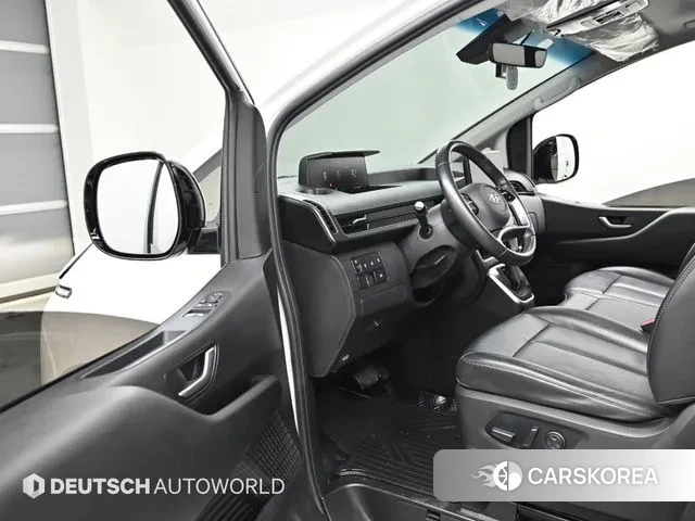 Hyundai Staria 2021 Белый из Кореи, фото 2