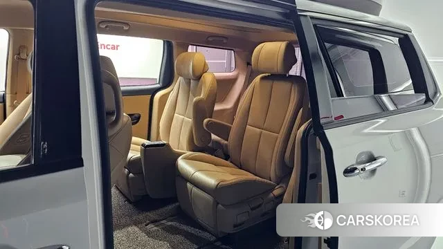 Kia The New Carnival 2019 Белый из Кореи, фото 2