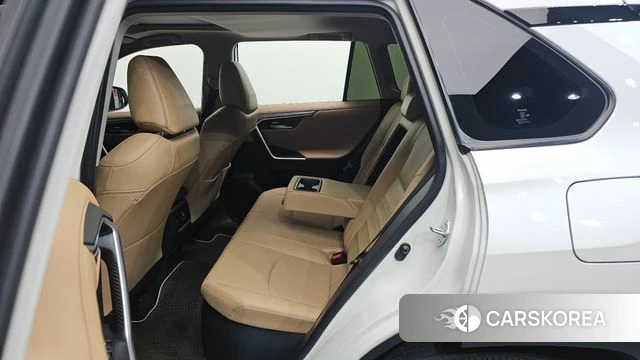 Toyota RAV4 5th Generation 2019 Белый из Кореи, фото 2
