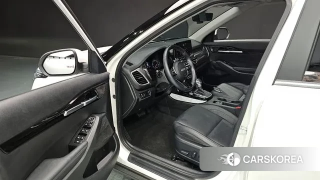 Kia Seltos 2021 Белый из Кореи, фото 2