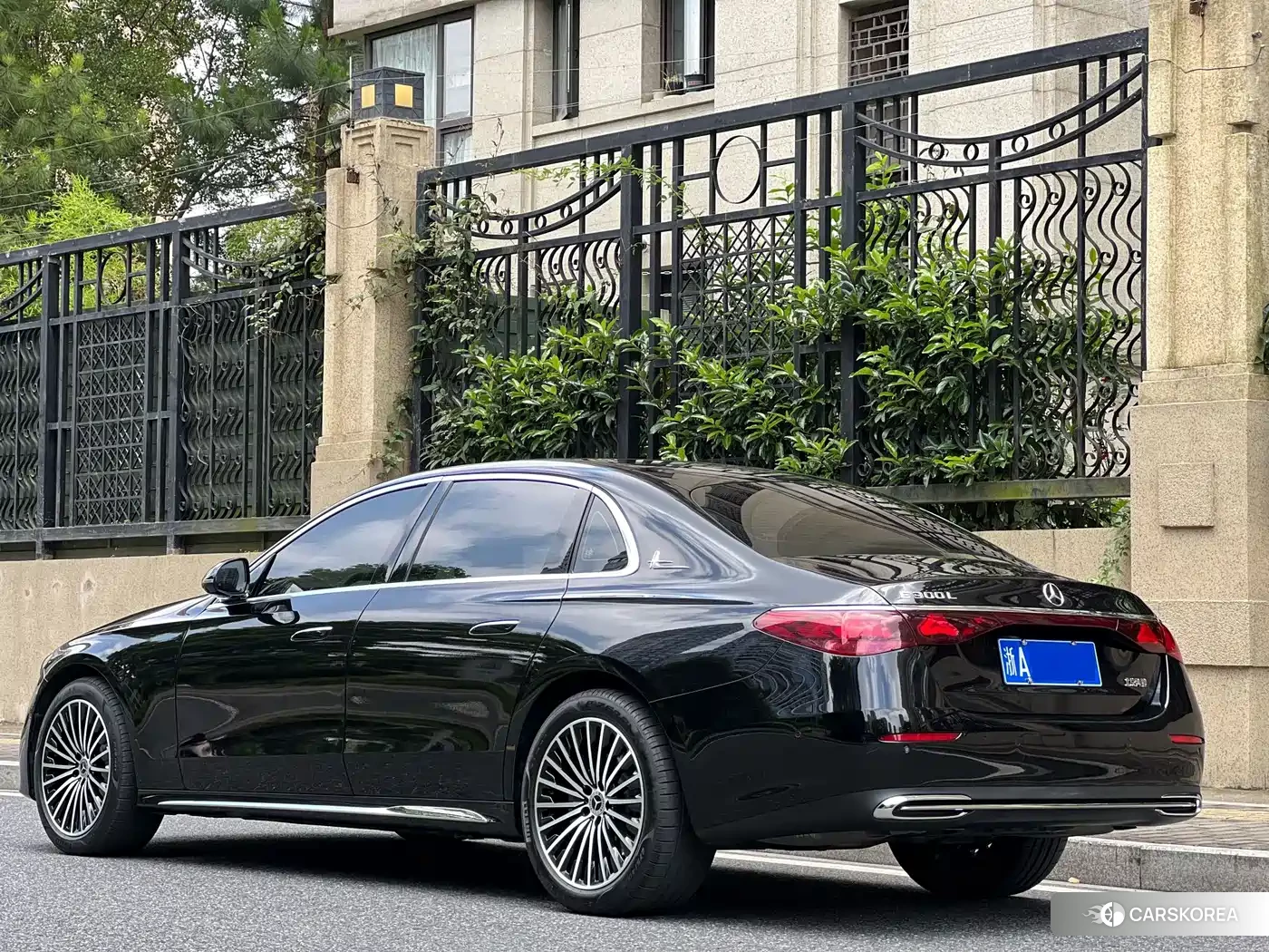 Mercedes-Benz E-Class 2024 Черный из Китая, фото 2