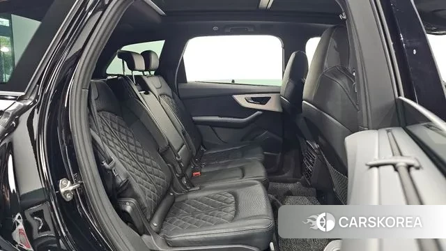 Audi Q7 (4M) 2023 Черный из Кореи, фото 2