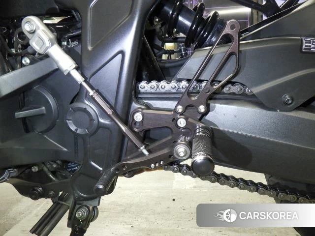 Проданный Honda CB650R id 3950057 из Японии, фото 3