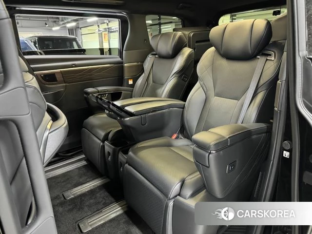 Toyota Alphard 4th Generation 2024 Черный из Кореи, фото 2