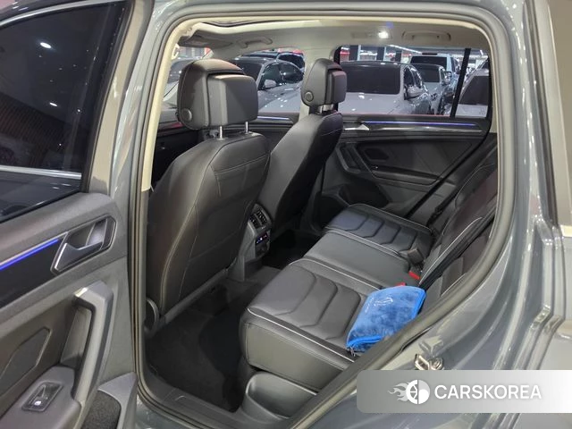Volkswagen Tiguan second Generation 2022 Серый из Кореи, фото 2