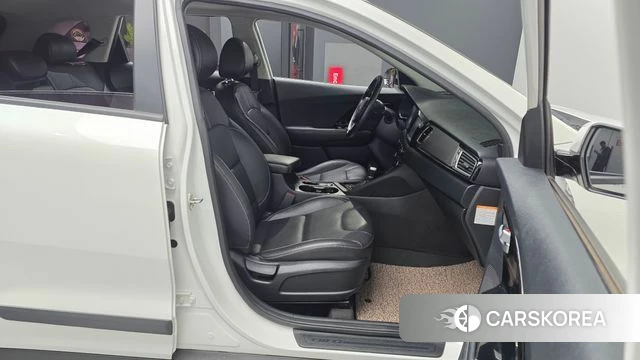 Kia Niro 2018 Белый из Кореи, фото 2