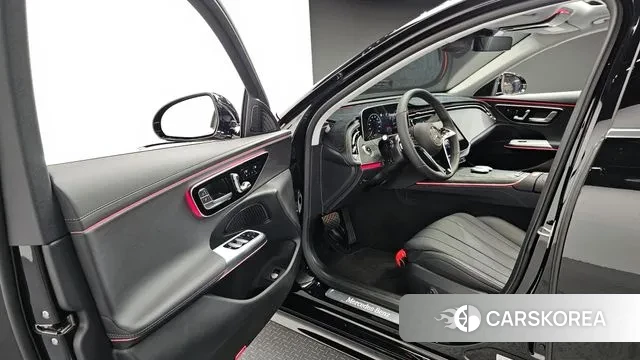 Mercedes-Benz E-Class W214 2025 Черный из Кореи, фото 2