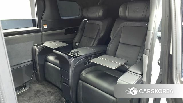 Lexus LM Second Generation 2024 Белый из Кореи, фото 2