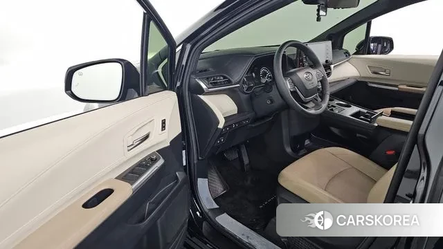 Toyota Sienna 4th Generation 2024 Черный из Кореи, фото 2