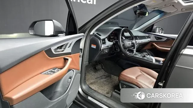 Audi Q7 (4M) 2019 Серый из Кореи, фото 2