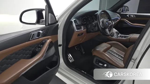 BMW X5M (G05) 2021 Белый из Кореи, фото 2