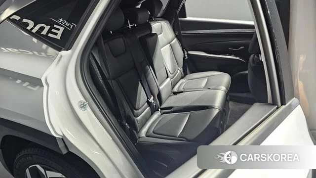 Hyundai Tucson (NX4) 2023 Белый из Кореи, фото 2