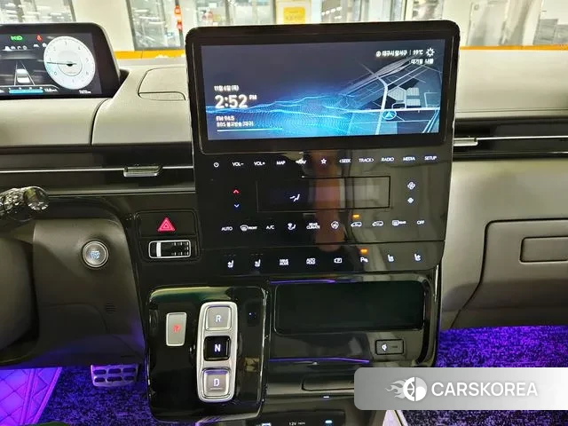 Hyundai Staria 2025 Белый из Кореи, фото 2