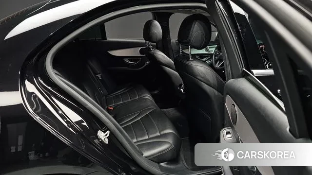 Mercedes-Benz C-Class W205 2020 Черный из Кореи, фото 2