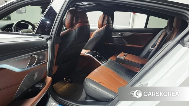 BMW 8 Series (G15) 2024 Белый из Кореи, фото 2