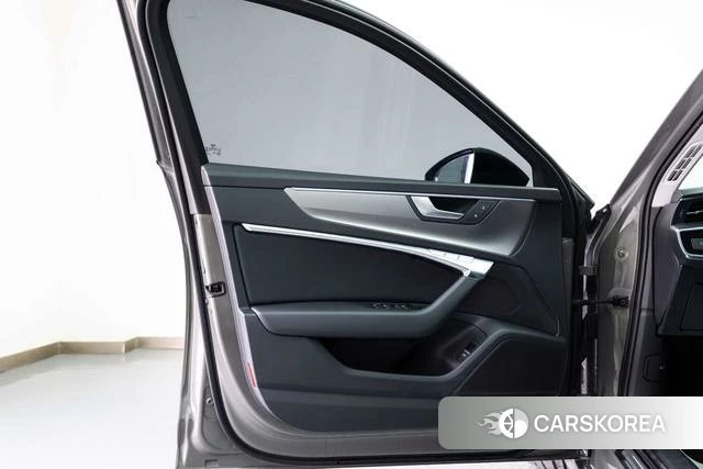 Audi A6 (import) 2022 Темно-серый из Китая, фото 2