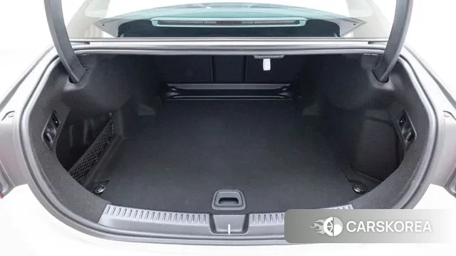 Mercedes-Benz E-Class W214 2024 Белый из Кореи, фото 2