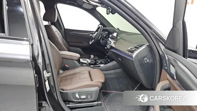 BMW X3 (G01) 2023 Серый из Кореи, фото 2