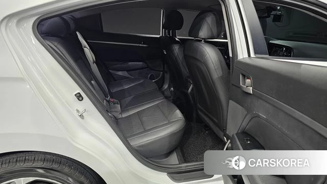 Hyundai Avante AD 2018 Белый из Кореи, фото 2
