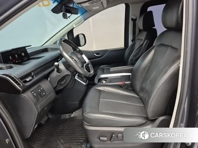 Hyundai Staria 2022 Серый из Кореи, фото 2