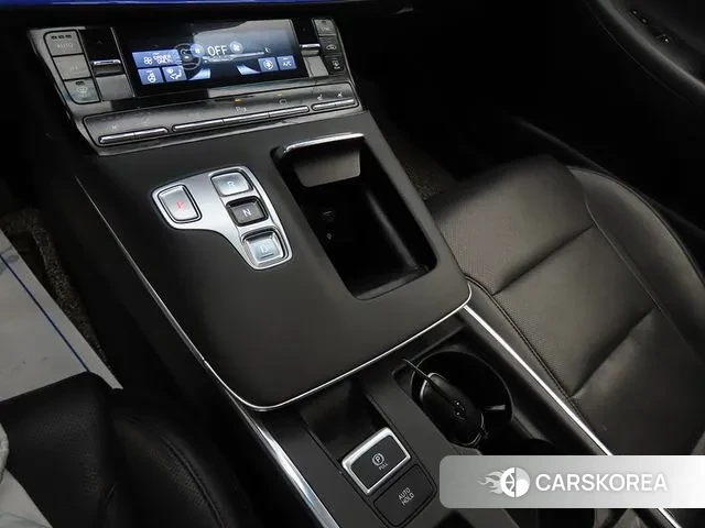 Hyundai The New Grandeur IG Hybrid 2022 Белый из Кореи, фото 2