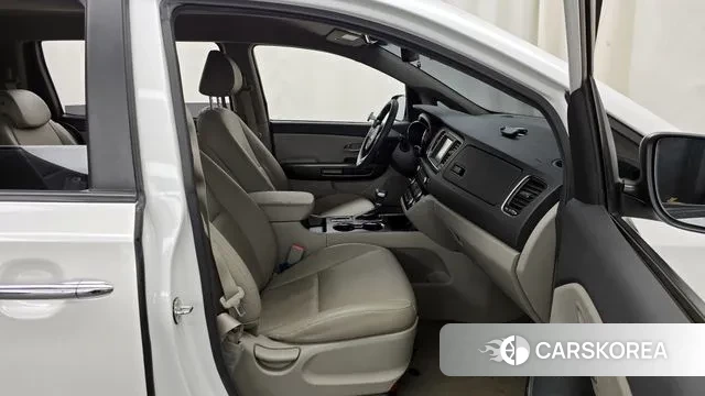 Kia The New Carnival 2019 Белый из Кореи, фото 2