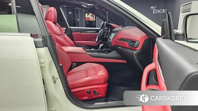 Maserati Levante 2019 Белый из Кореи, фото 2