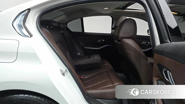 BMW 3 Series (G20) 2021 Белый из Кореи, фото 2