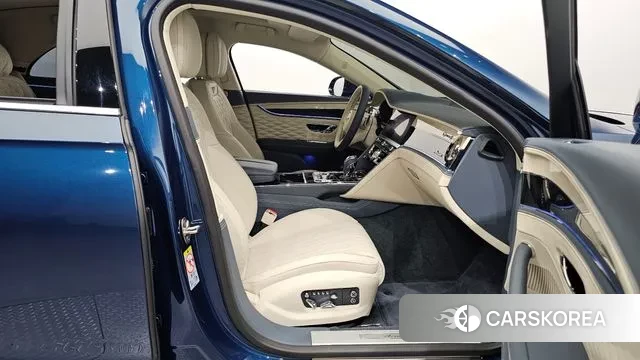 Bentley Flying Spur 3rd Generation 2024 Синий из Кореи, фото 2